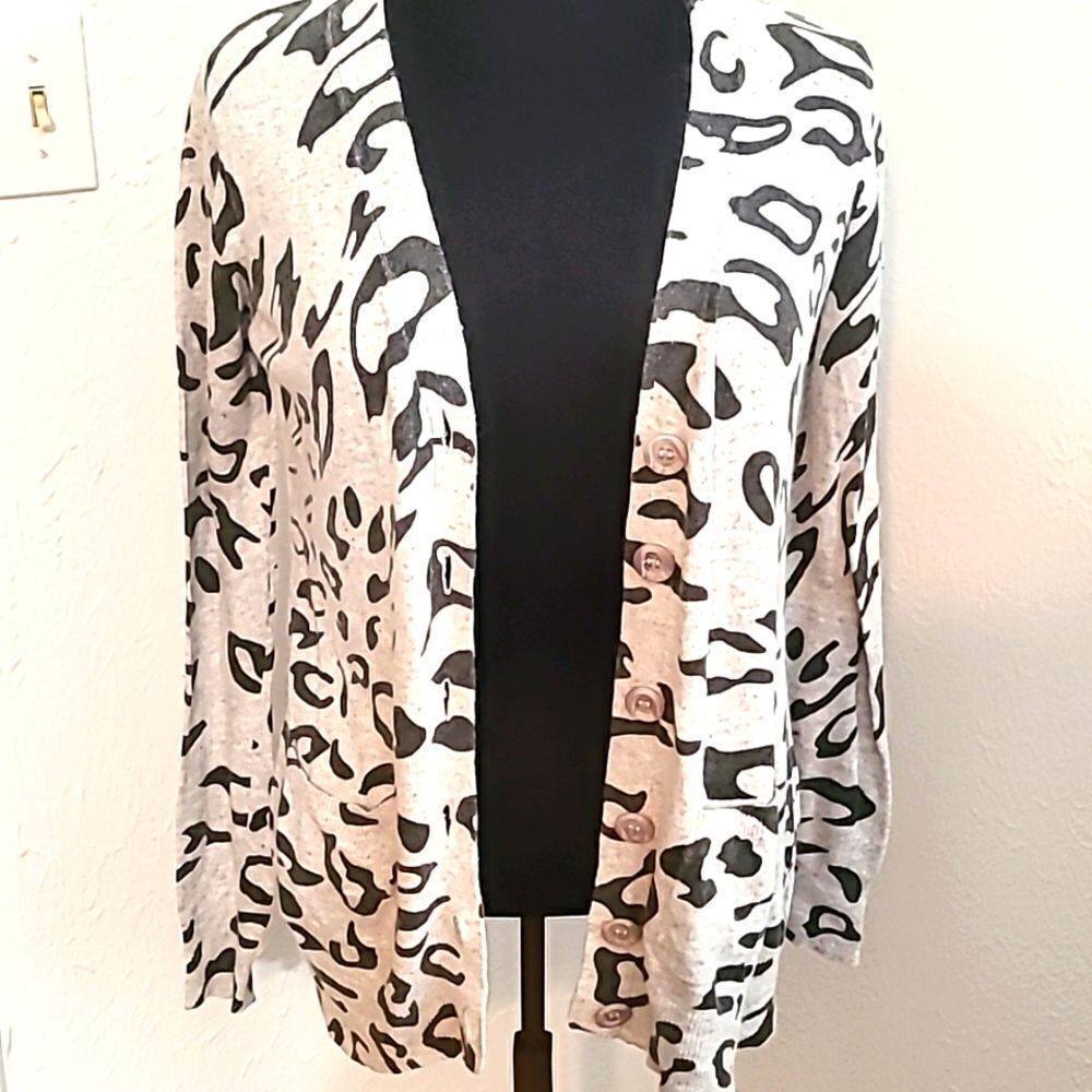 Forever 21 Buttondown Cardigan, Light Gray with Black Animal Print,  Size Large